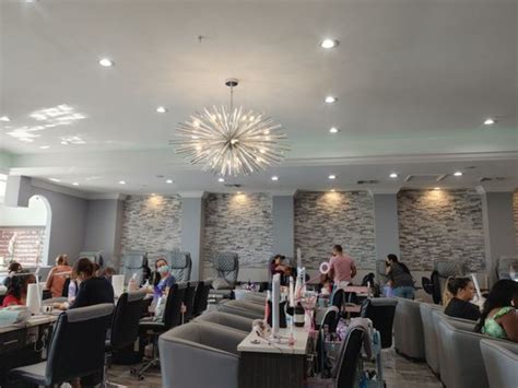 nail dior lounge of wimauma reviews